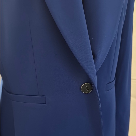 Nine West Women's lined fitted Blue Blazer. Size 10 - Picture 6 of 14